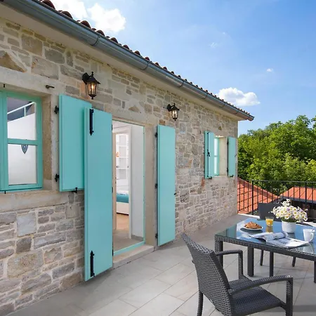 Iva Tatil Evi Ferenci